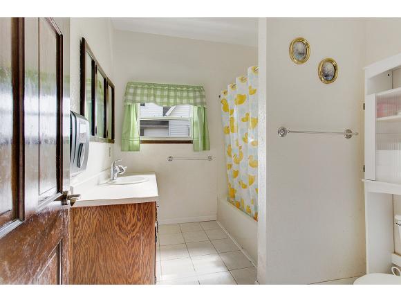 For Sale: 1013 Harvey St Green Bay, WI 54302