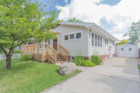 222 Oxford Ave