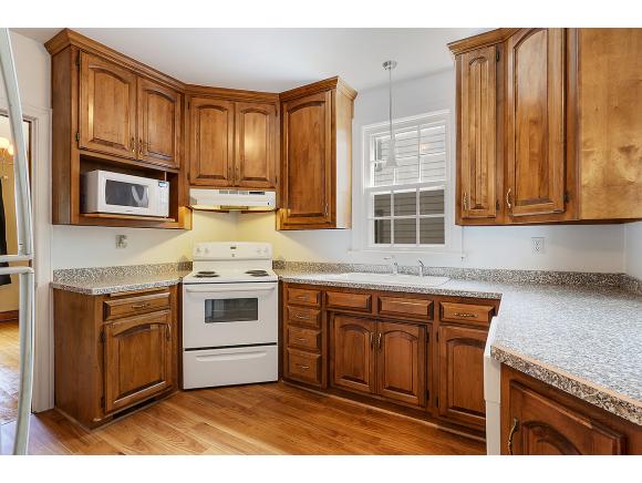 For Sale: 829 Blesch Pl Green Bay, WI 54303