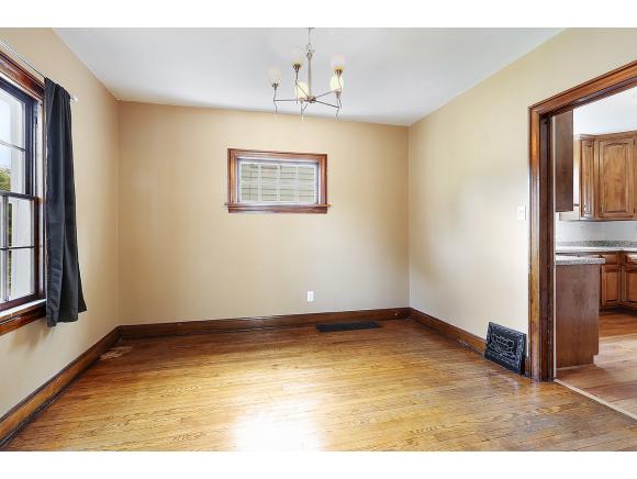 For Sale: 829 Blesch Pl Green Bay, WI 54303