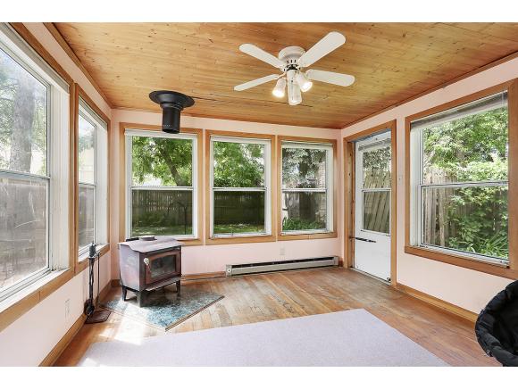 For Sale: 829 Blesch Pl Green Bay, WI 54303
