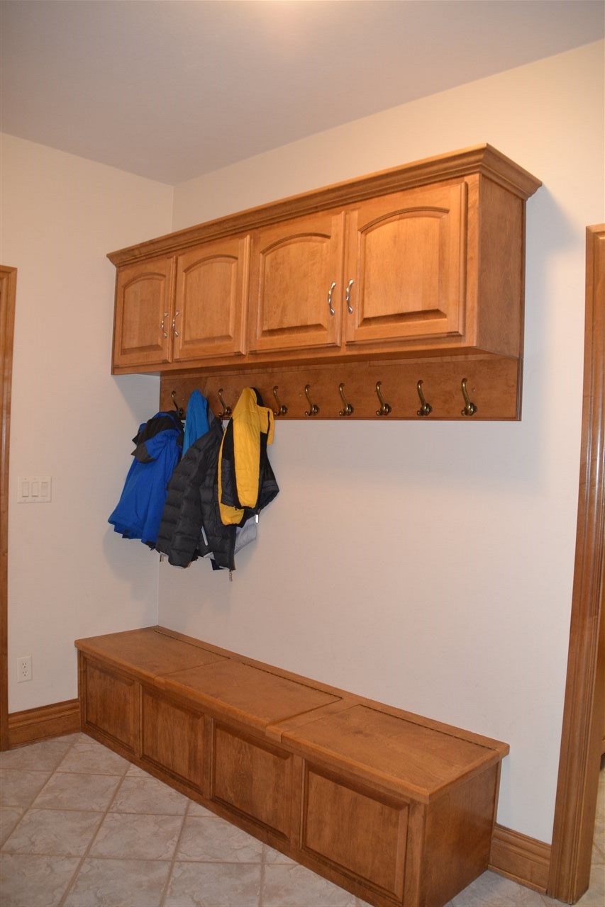 843 Swan Rd