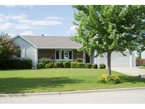 For Sale: 3161 E Ottertail Ct Green Bay, WI 54311