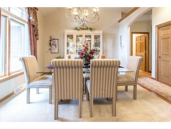 For Sale: 3345 Star Creek Ct Green Bay, WI 54311