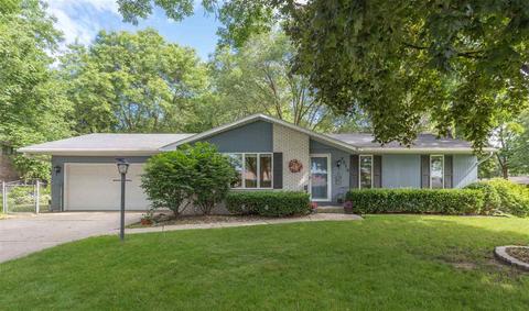 1676 Birchwood Dr