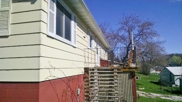 404 Melby St