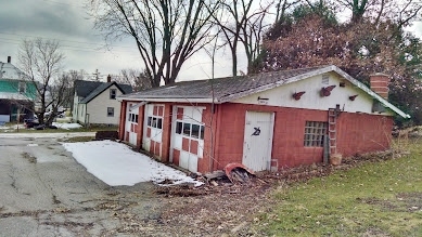 404 Melby St