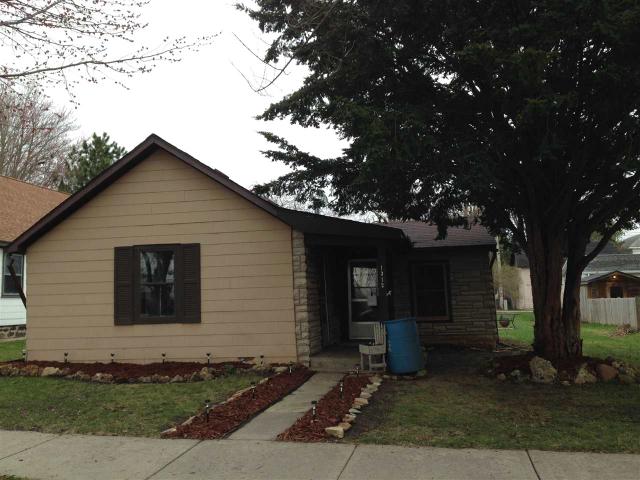 404 Melby St
