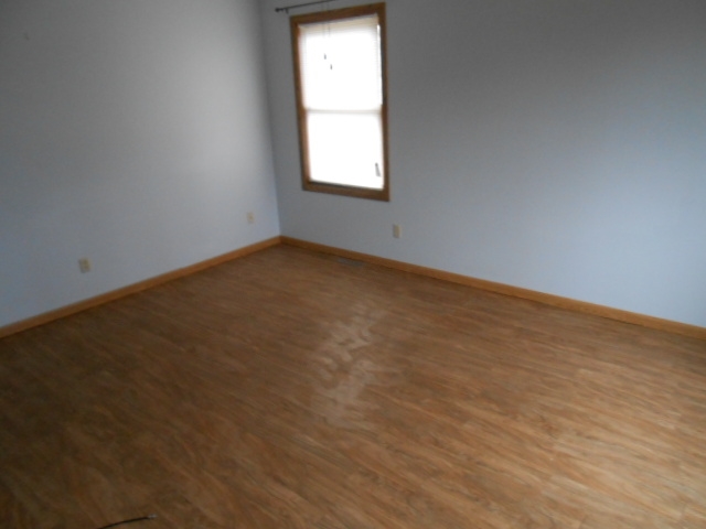558 Alyssa St