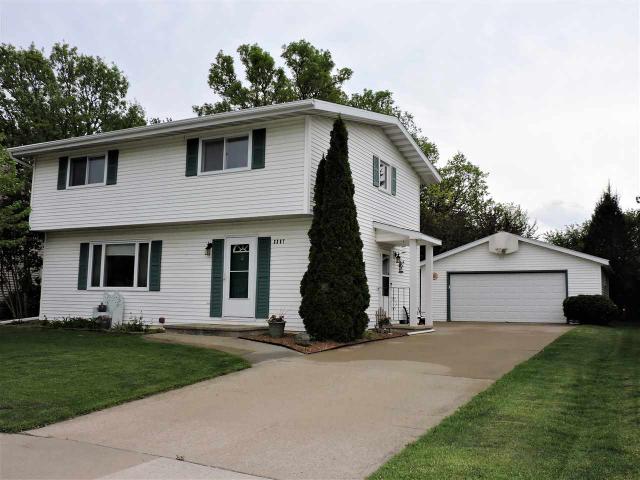 2880 Fox Tail Ln