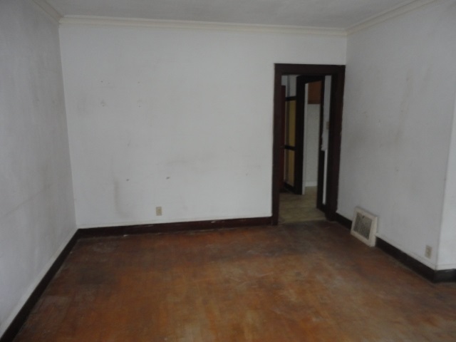 121 Ravine St
