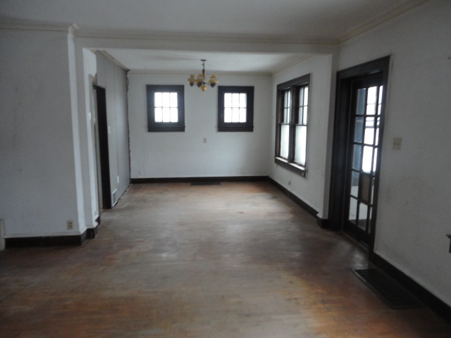 121 Ravine St