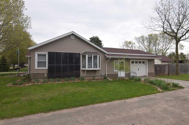150 Robert St