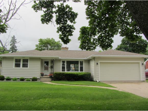 For Sale: 474 8th St Fond Du Lac, WI 54935