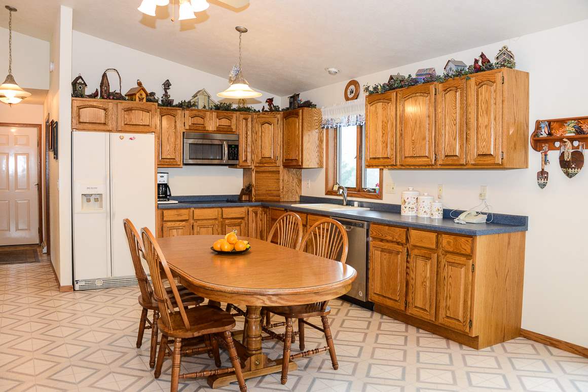 1204 E Hwy V