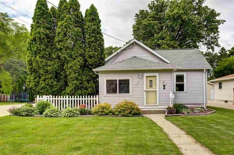 750 W Winneconne Ave