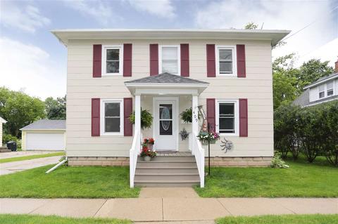 750 W Winneconne Ave