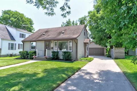750 W Winneconne Ave