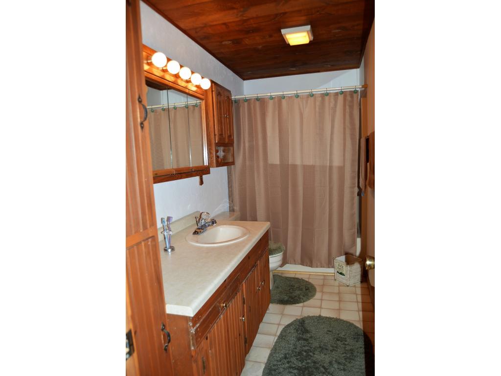 215 Elm St