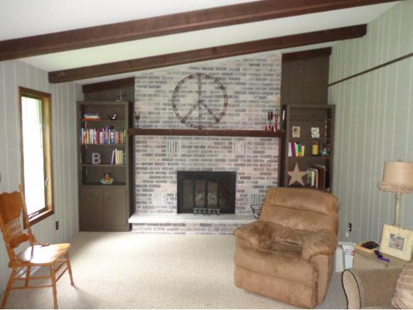 For Sale: n3537 Pamela Lane New London, WI 54961