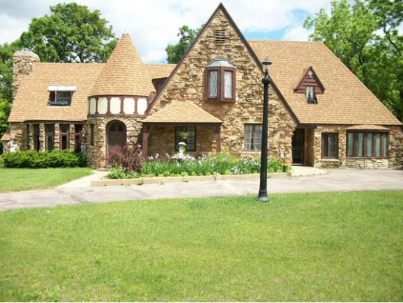 For Sale: e5658 Lakeshore Drive Weyauwega, WI 54983