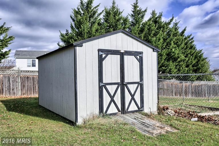 190 Isaac Dr