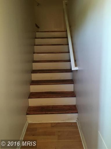 For Sale: 13 Chalk Ln Inwood, WV 25428