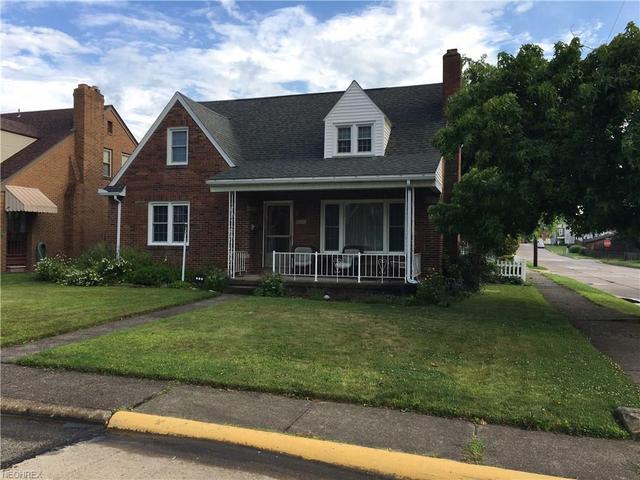 904 Loretta Ave