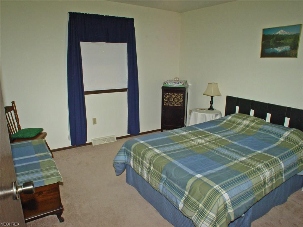4 Williams Rd
