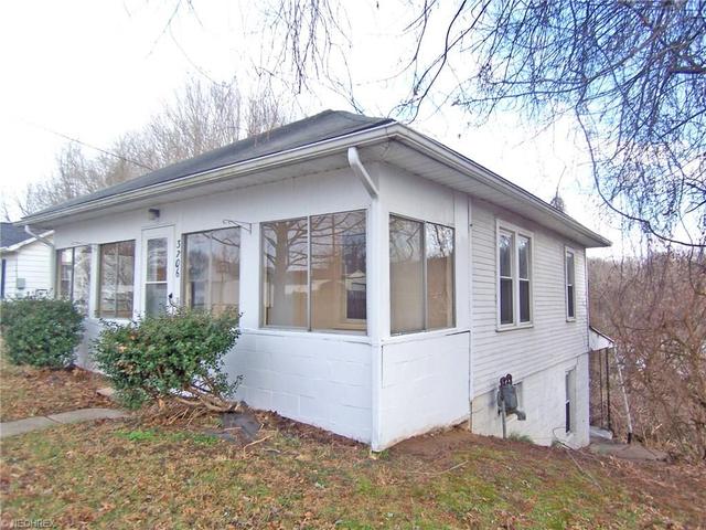 1303 Ridgeway Ave