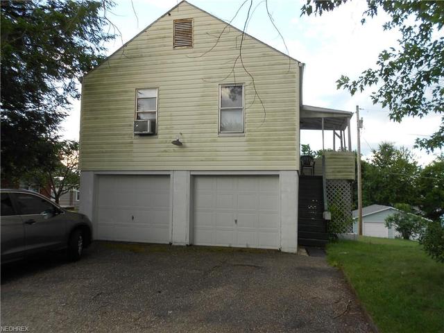 814 Swann St