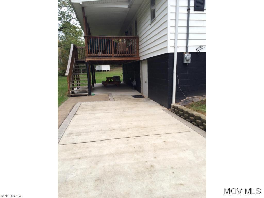 For Sale: 9432 Munday Rd Elizabeth, WV 26143