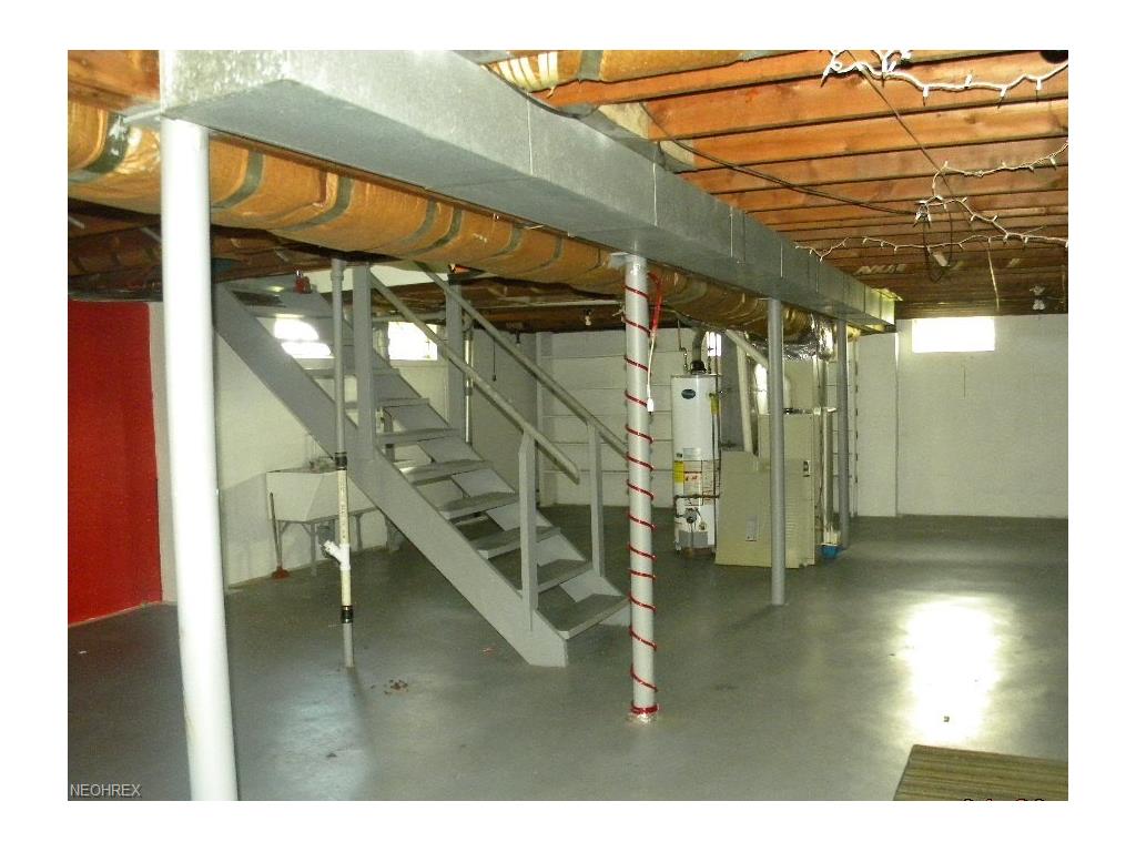 1307 Rayon Dr