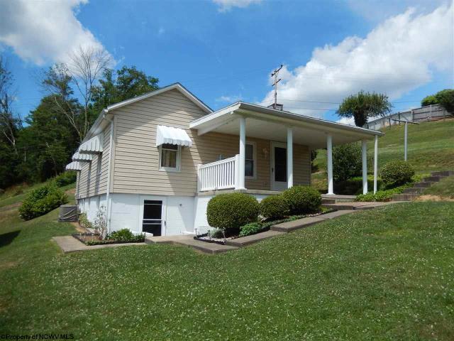 36 Monroe Ave