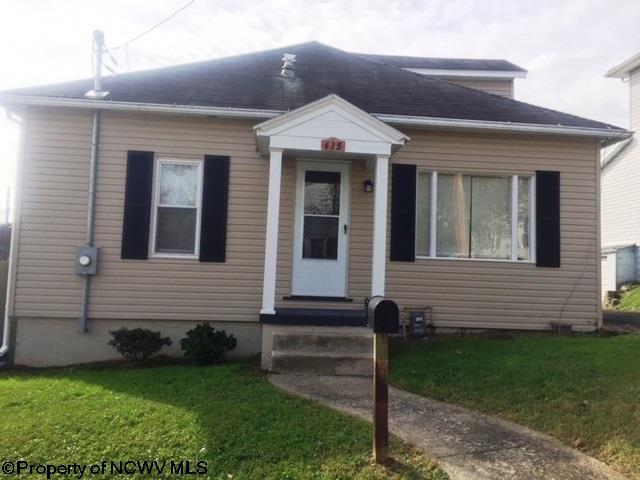 615 Stealey Ave