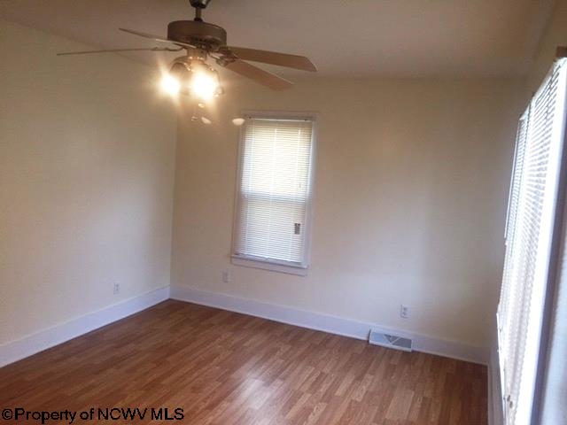 615 Stealey Ave