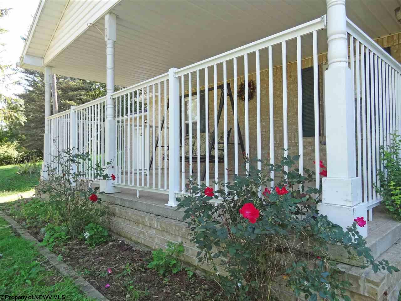 116 W Lincoln St