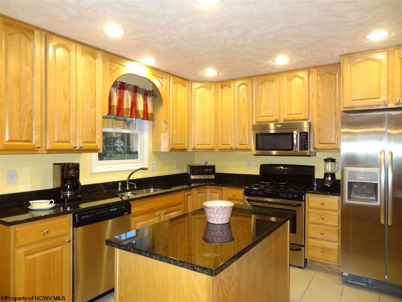 For Sale: 1048 Autumn Ave Morgantown, WV 26508