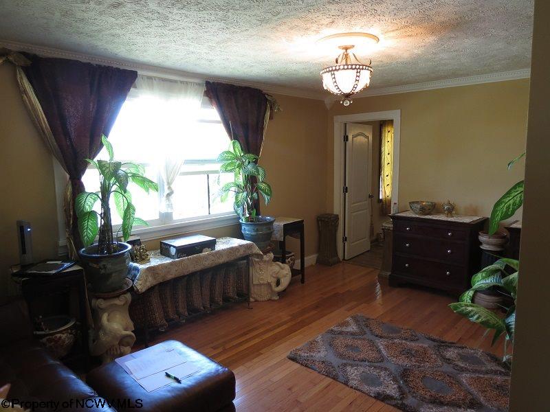 For Sale: 131 Elizabeth Valley Rd Morgantown, WV 26508