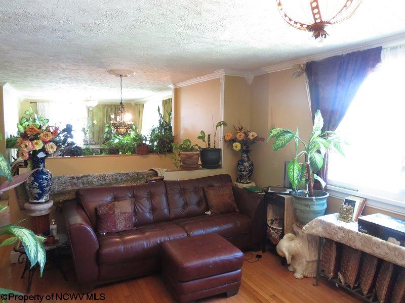 For Sale: 131 Elizabeth Valley Rd Morgantown, WV 26508