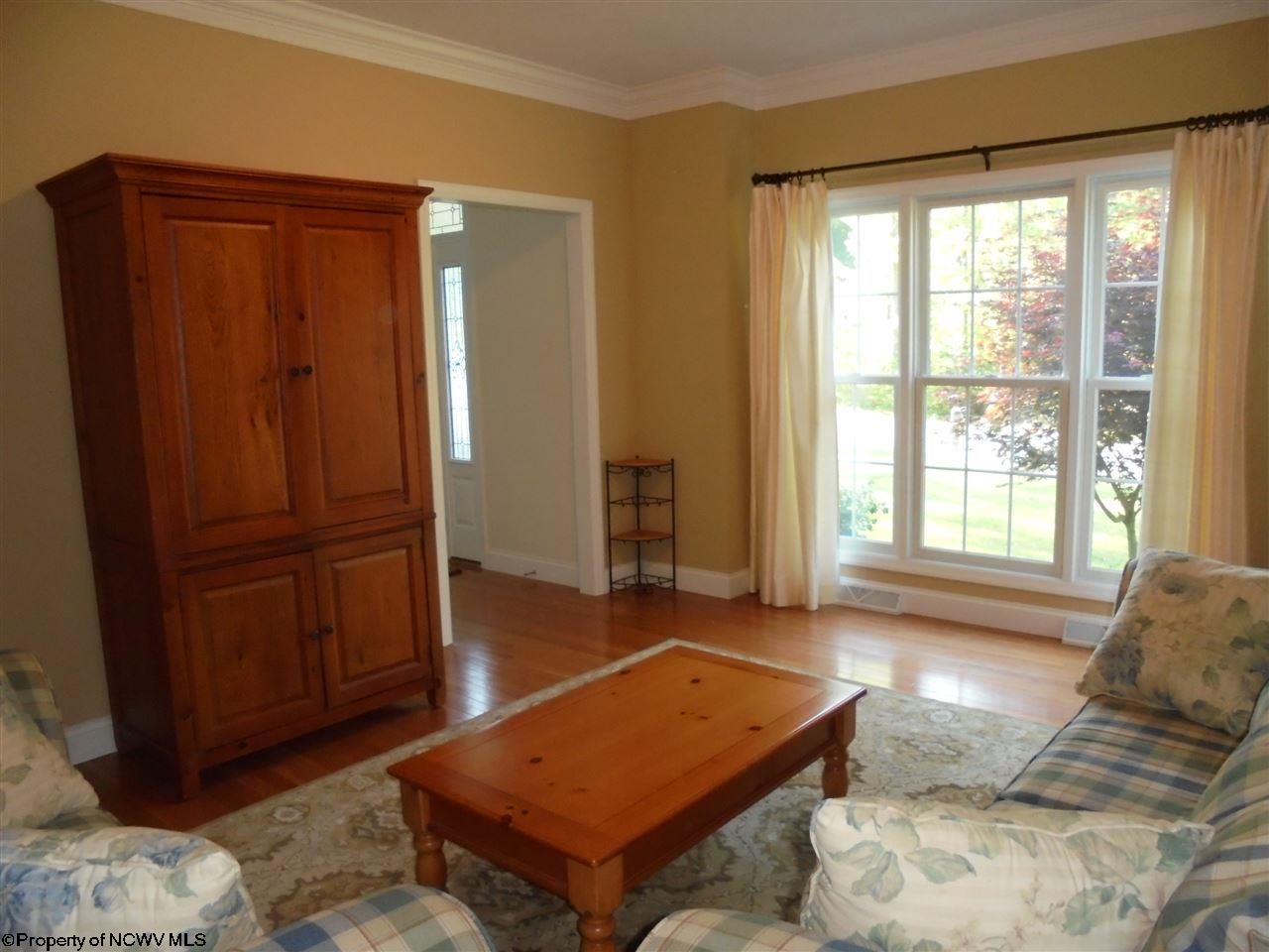 For Sale: 1030 Laurel Wood Dr Morgantown, WV 26508