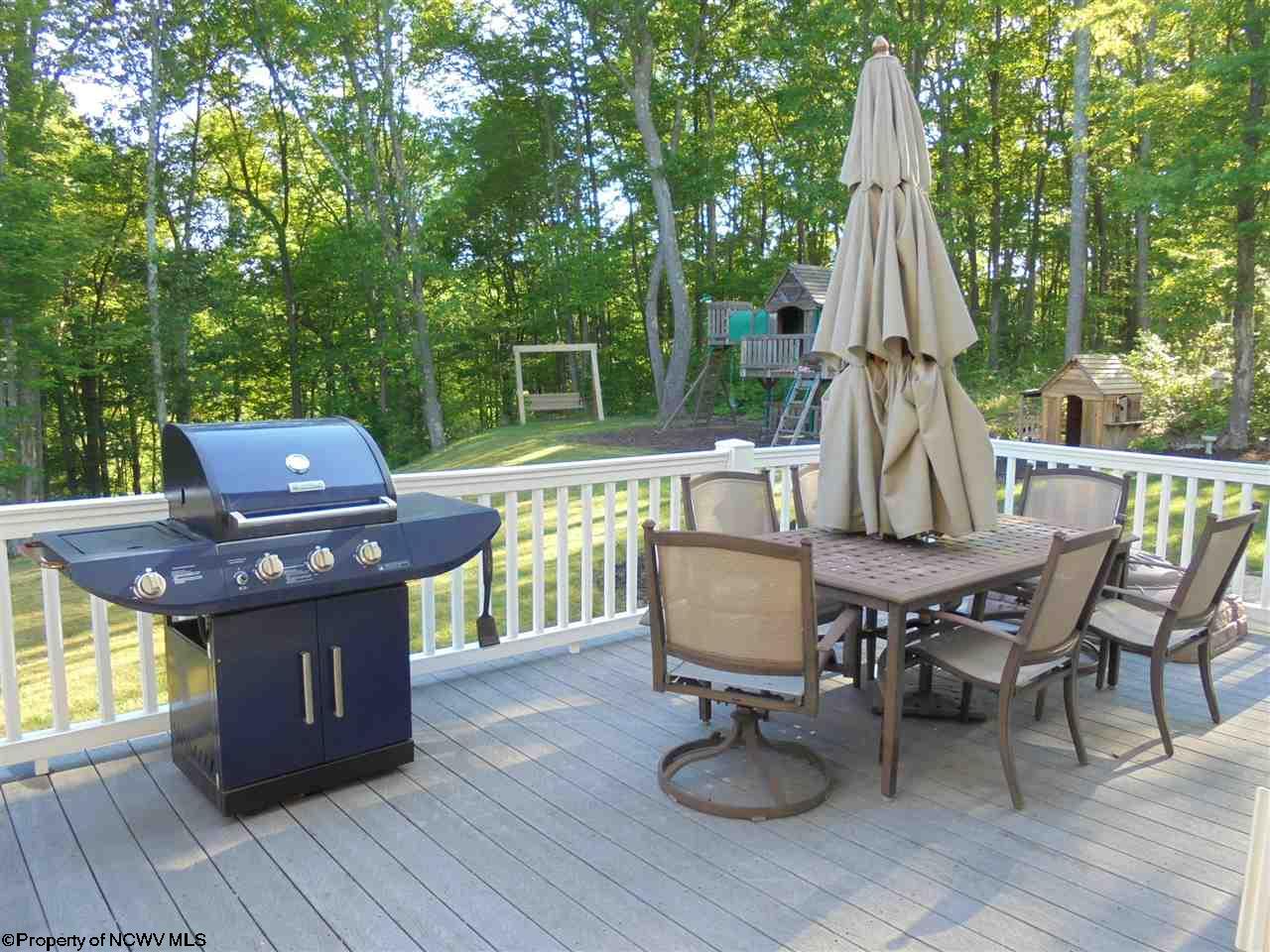 For Sale: 1030 Laurel Wood Dr Morgantown, WV 26508
