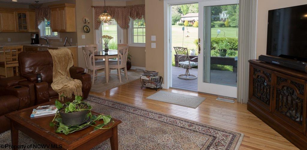 For Sale: 610 Sunset Beach Rd Morgantown, WV 26508