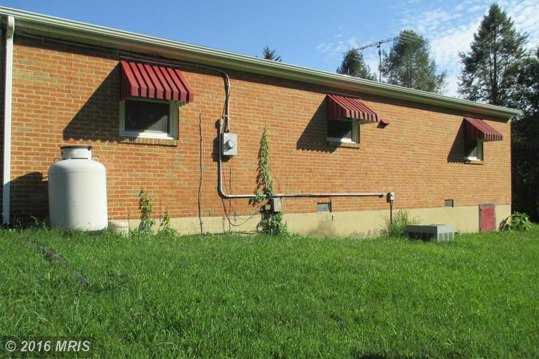 216 Hill Crest Dr