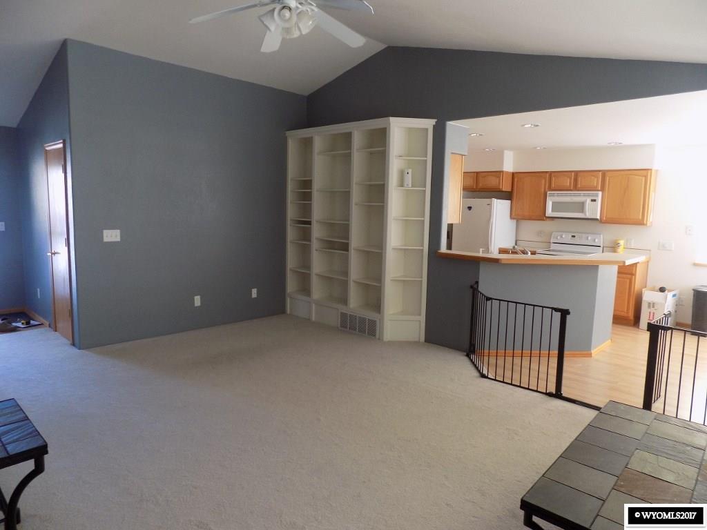 306 W Otis