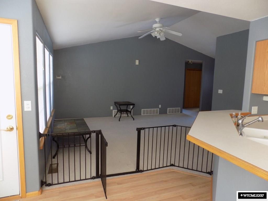 306 W Otis