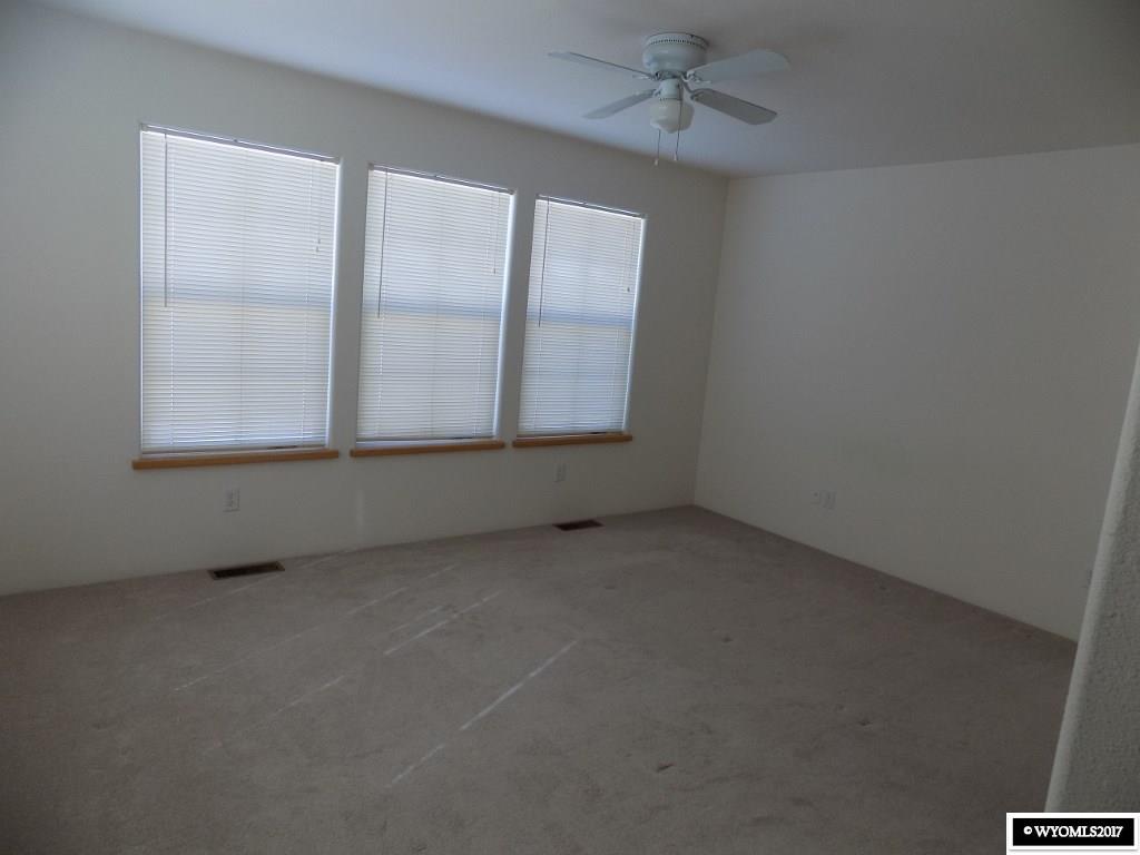 306 W Otis