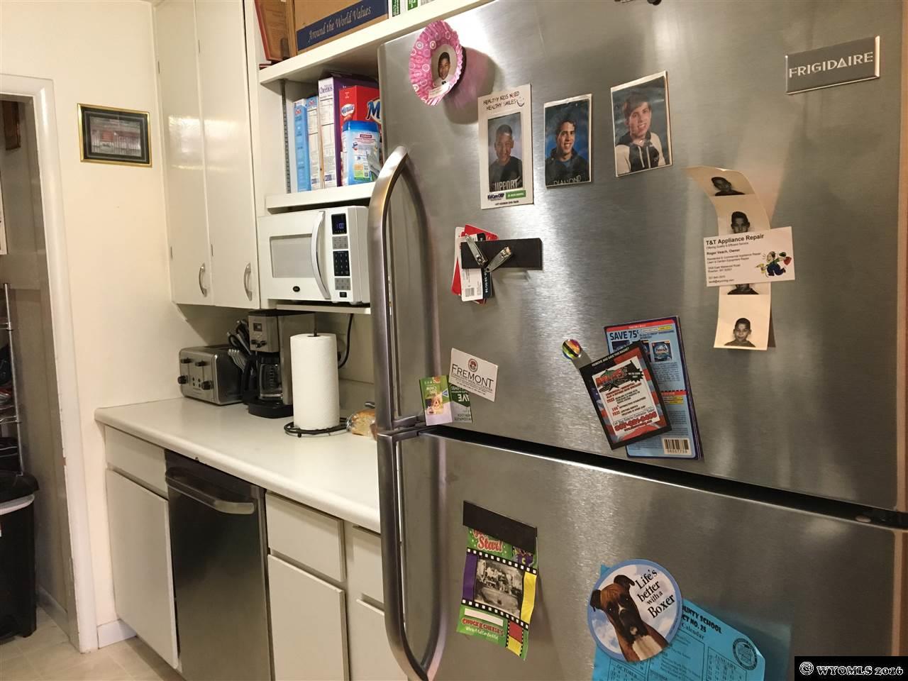 1005 E Main St