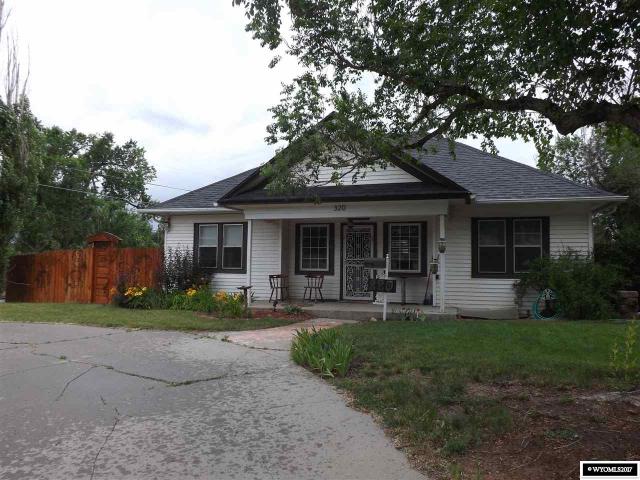 320 College Dr