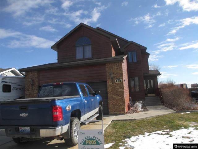 210 Bluebonnet Cir